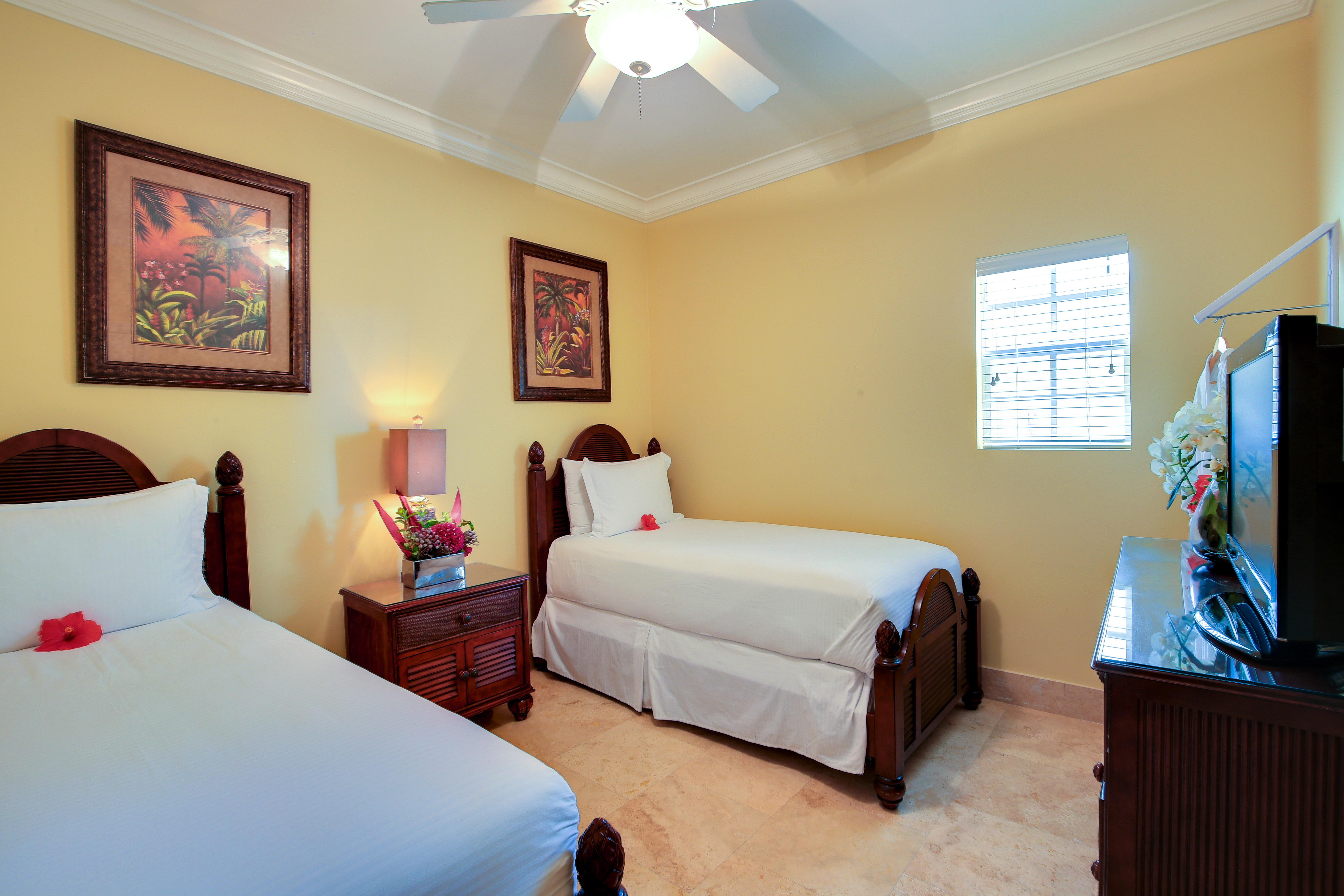 Hotel Windsong On The Reef Grace Bay Exteriér fotografie