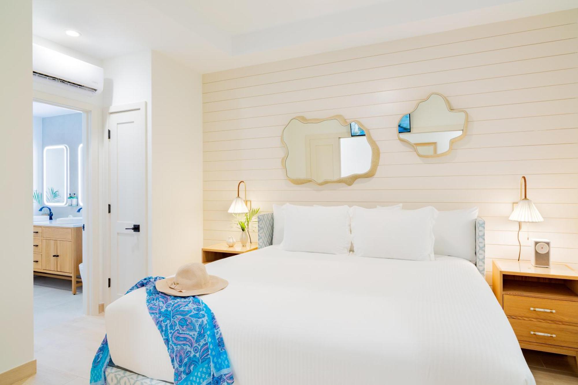 Hotel Windsong On The Reef Grace Bay Exteriér fotografie